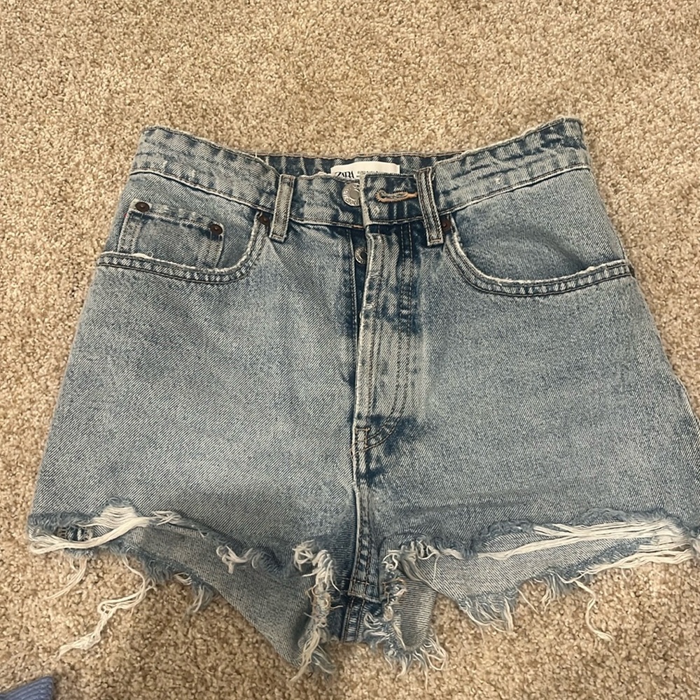 Zara size 2 Jean high waisted shorts brand new without tags
